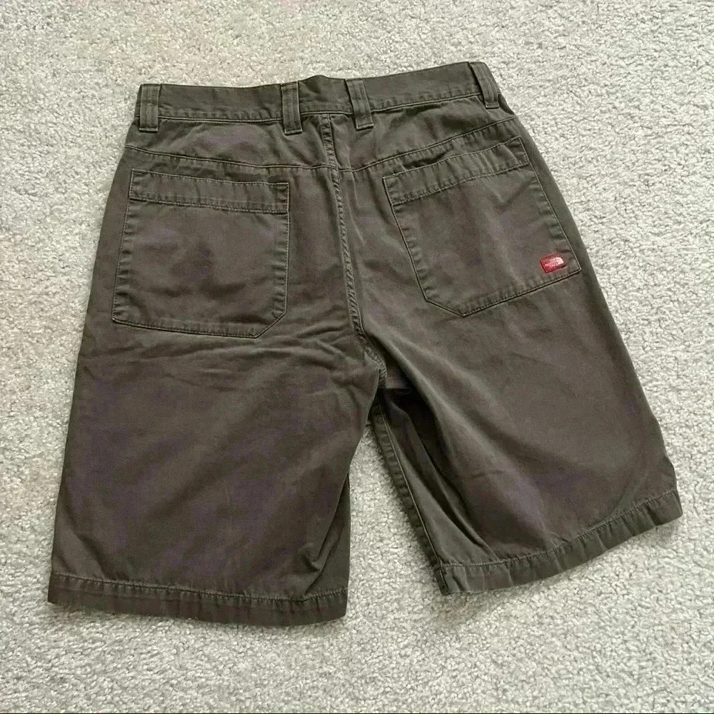 The North Face Men’s Shorts Olive Green Men’s Size 34 Long style#AU8W Outdoor